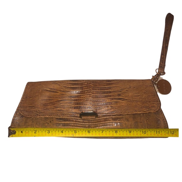 Charles David lizard leather wristlet /clutch
EUC Never used Brown - Picture 2 of 11